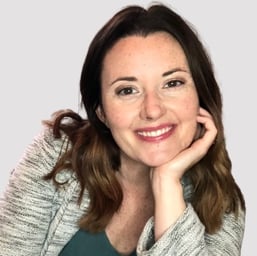 Stephanie Burns Headshot